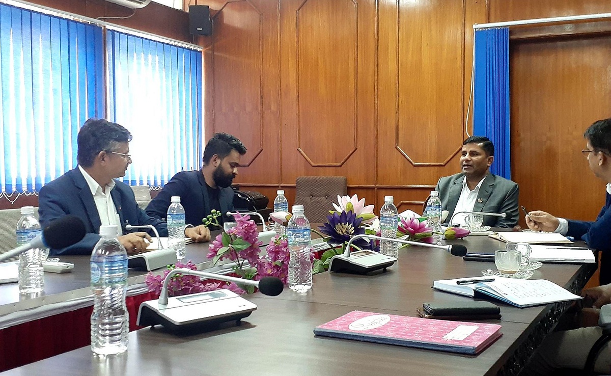 उपत्यकामा चल्ने गाडीमा जिपीएस जाेड्दै काठमाडाैँ महानगर
