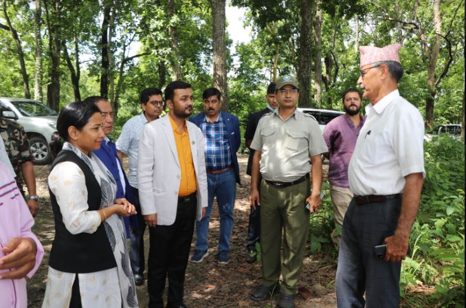 वनमन्त्री यादवले भने– निकुञ्जका कारण माडीवासीले दुःख पाउनुभयो, समाधान गर्छु