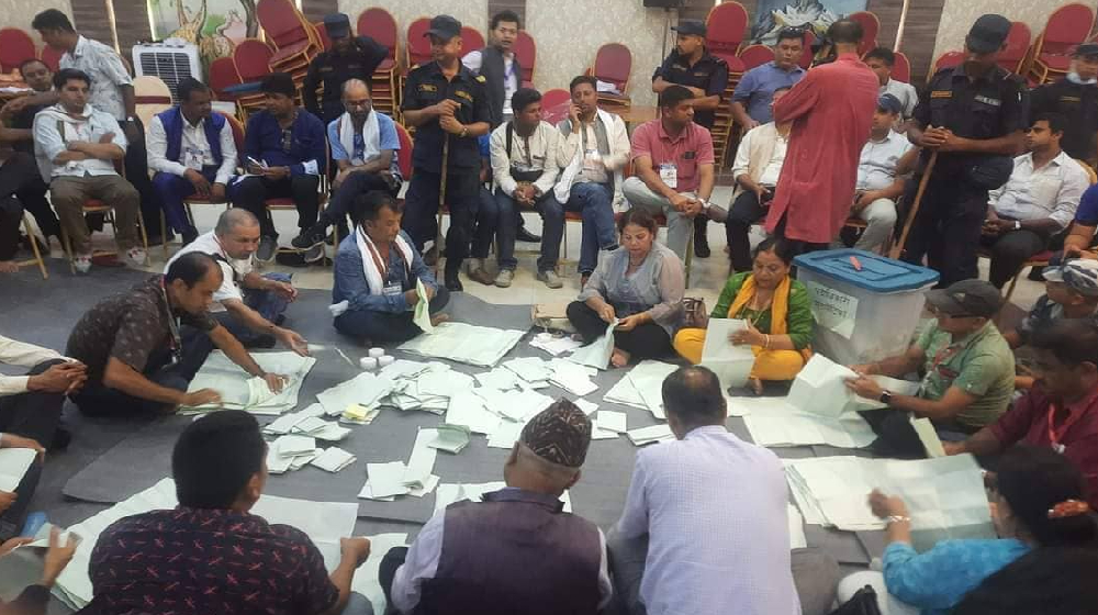 प्रेस युनियनको अध्यक्षमा शिव लम्सालको अग्रता
