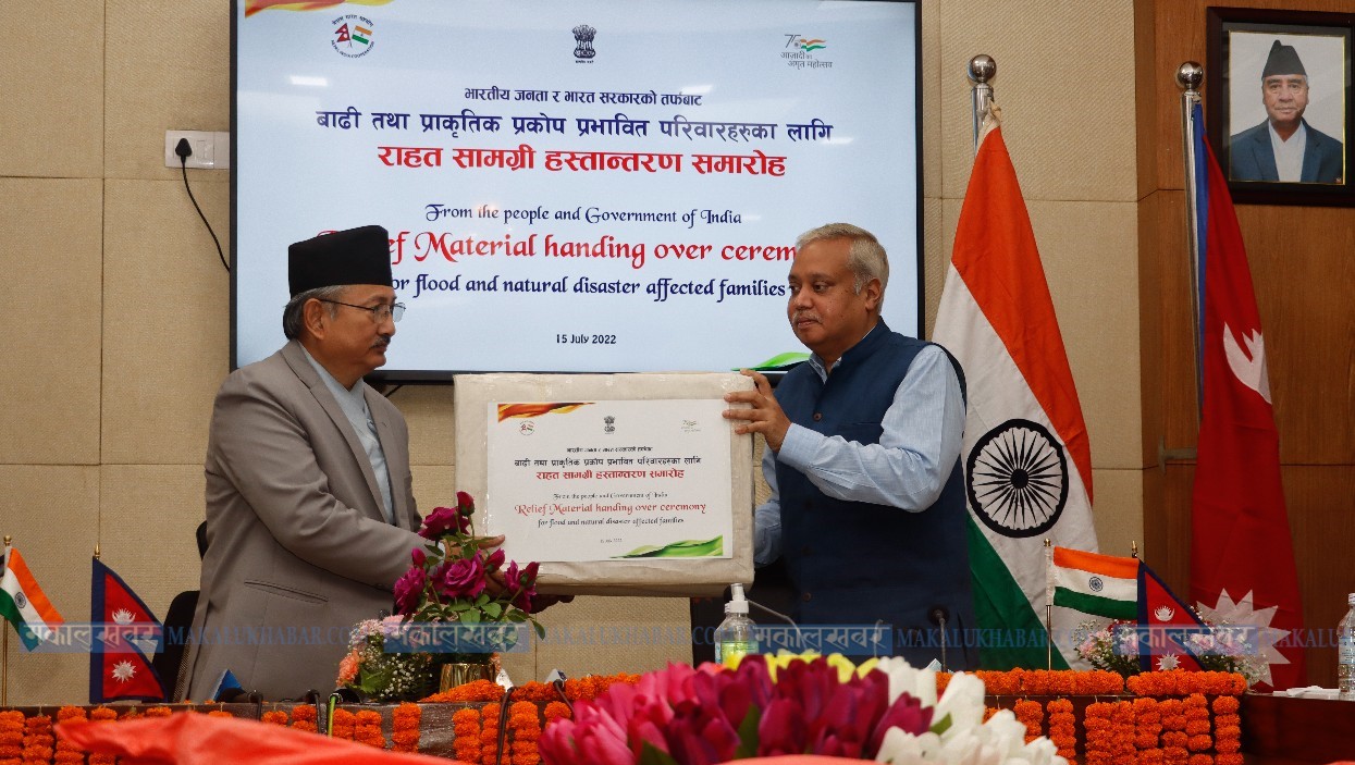 भारत सरकार र जनताका तर्फबाट नेपाललाई राहत सामाग्री (तस्बिरहरू)