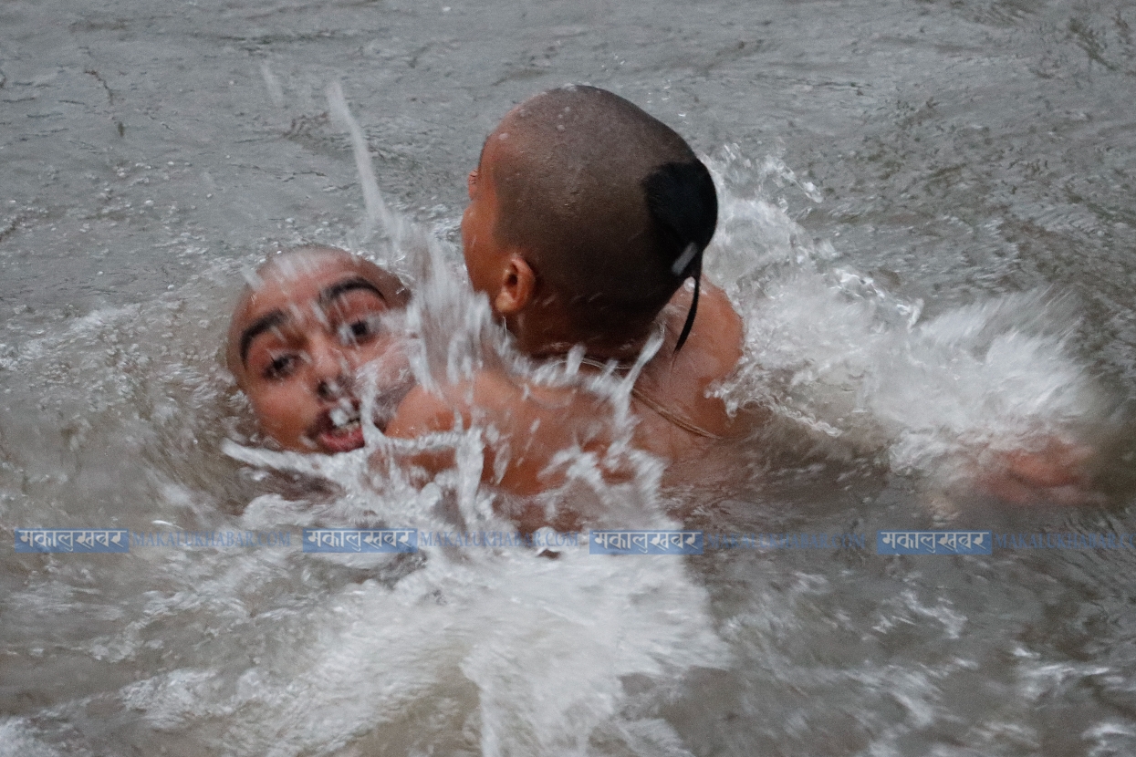 गोकर्णेश्वर उत्तरबाहिनीमा श्रावणी स्नान (तस्बिरहरू)
