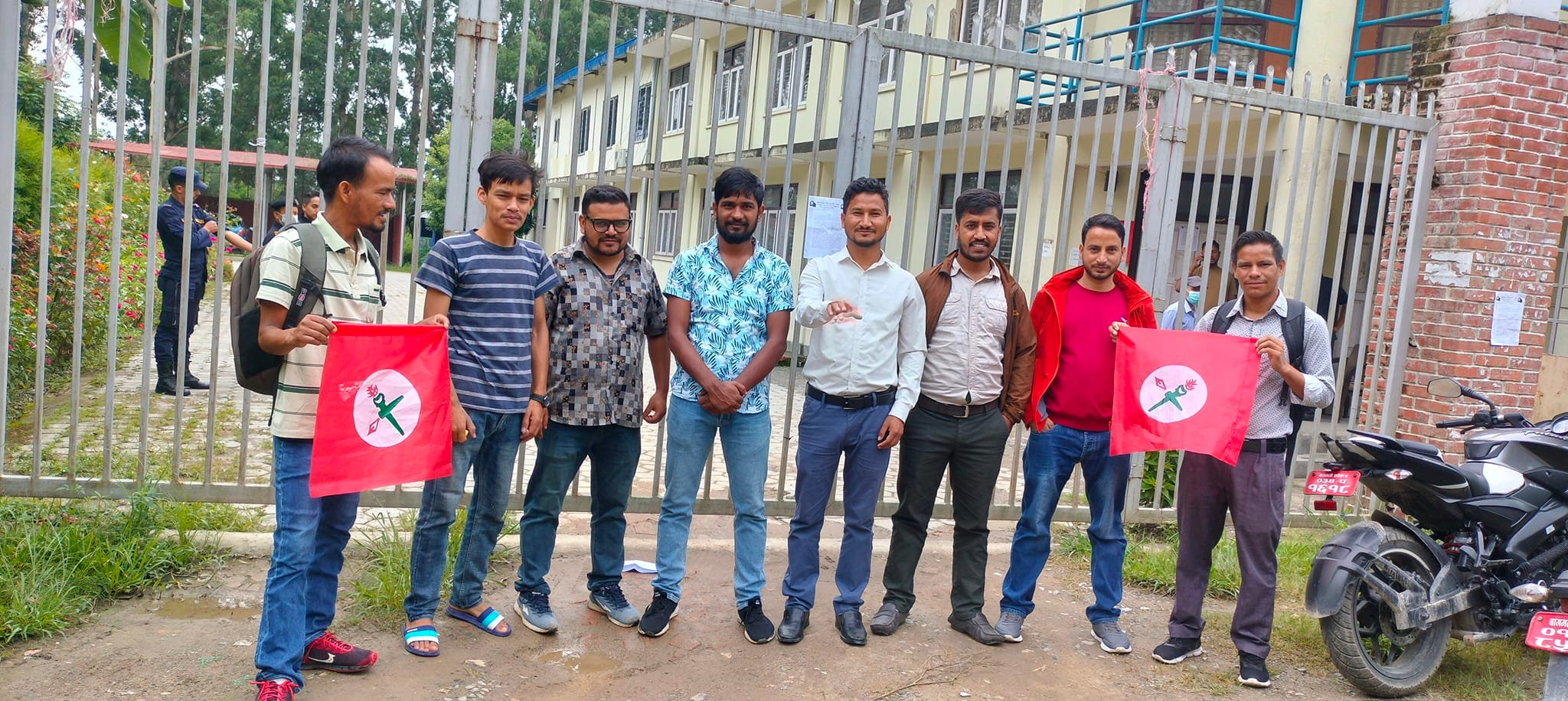 नेवि संघद्वारा त्रिवि सेवा आयोगमा गरिएको तालाबन्दी स्थगन