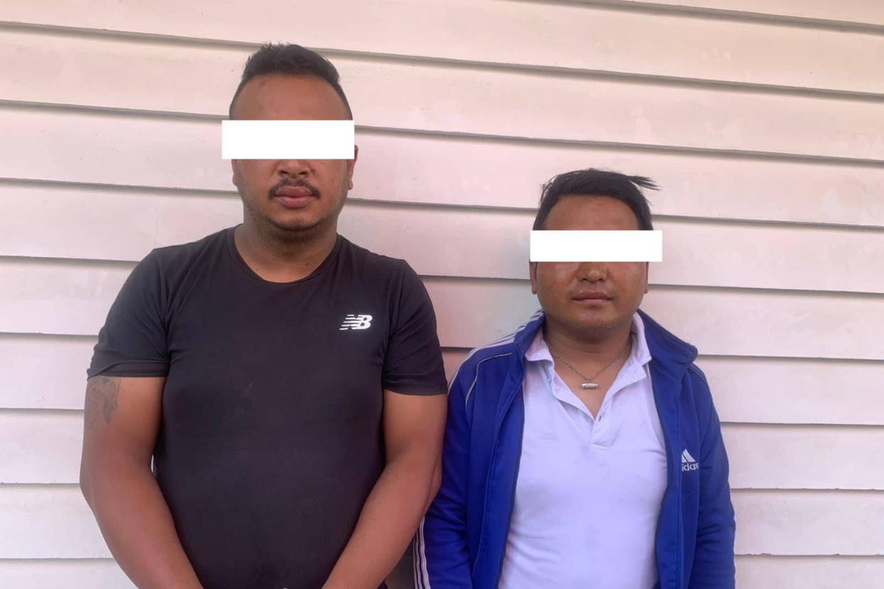 डलर साटिदिने भन्दै लुटपाट गर्ने २ जना पक्राउ