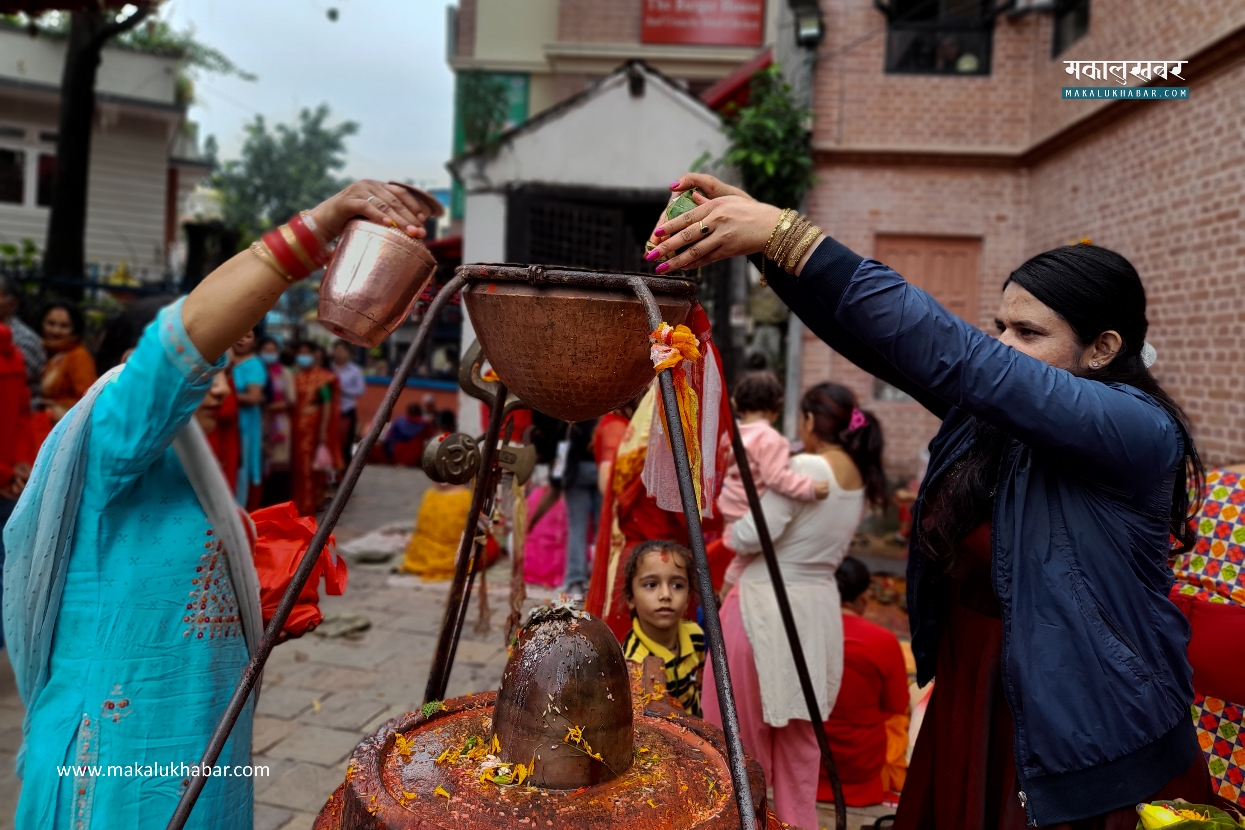 गणेश चतुर्थी : चन्द्र विनायकमा दर्शनार्थीको भीड (तस्बिरहरू)
