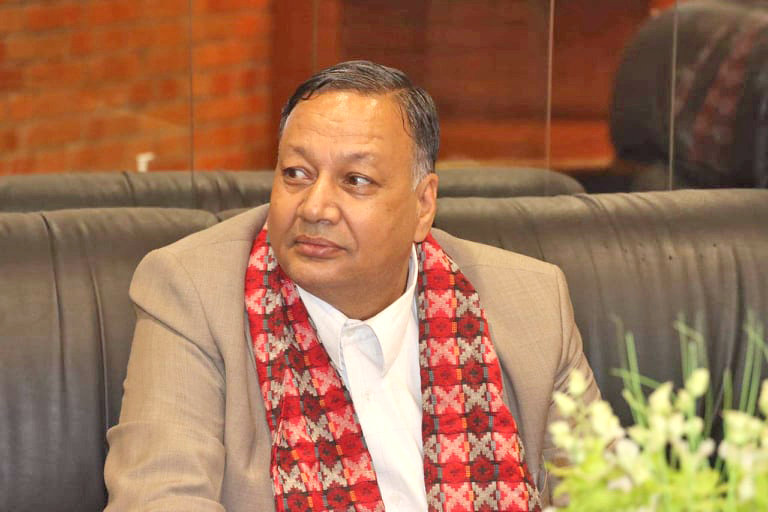 पुस्तकप्रति रुची नहुँदा अनुसन्धान कमजोर : शिक्षामन्त्री पौडेल