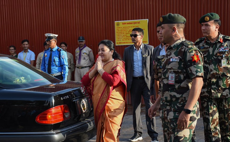 राष्ट्रपति भण्डारीद्वारा पशुपतिनाथ मन्दिरमा दर्शन