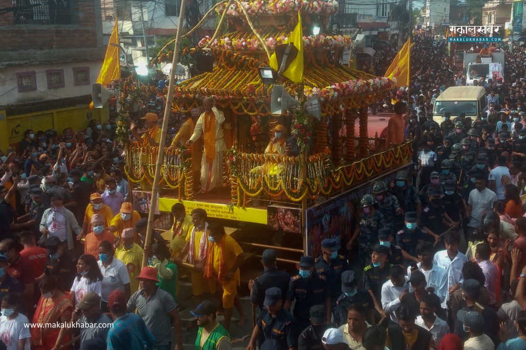 भब्यताका साथ विराटनरको ऐतिहासिक राधाकृष्ण रथयात्रा सम्पन्न (तस्बिर सहित)