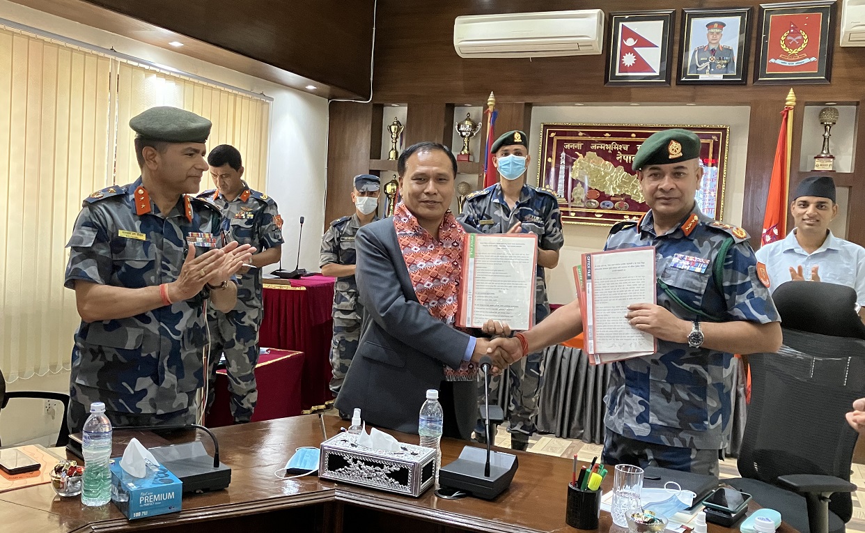 सशस्त्र प्रहरीले पनि चार्जिङ स्टेसन स्थापना गर्ने, विद्युतीय चुलो प्रयोग गर्ने समझदारी