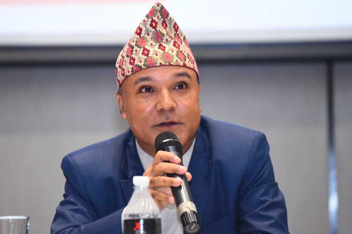 राष्ट्र बैंक निजी क्षेत्रसँग सहकार्य गरेर मात्रै काम गर्छ : मिश्र