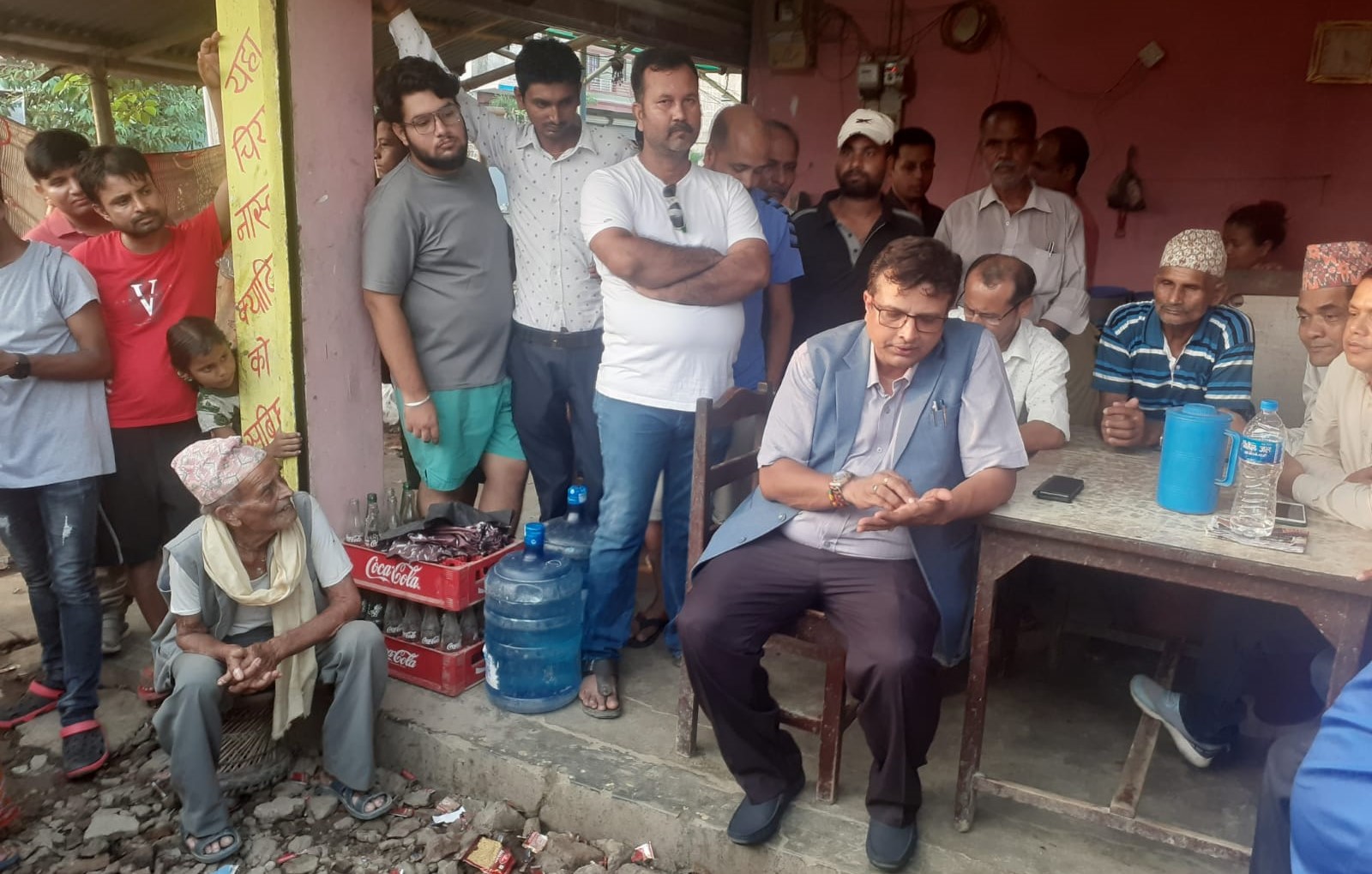 नेता बहिस्कार गरिएको वडामा मेयर कोइरालाको कसरत