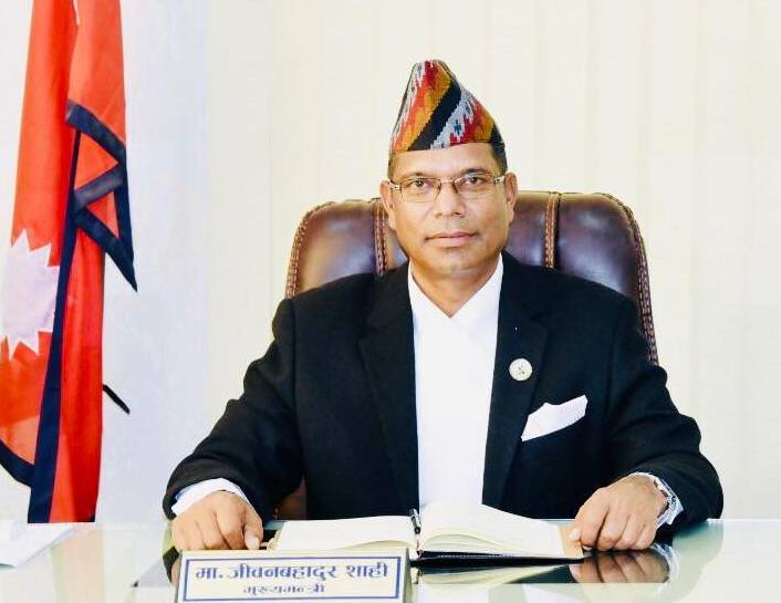 ‘मुख्यमन्त्रीज्यू ! आयुर्वेदिक र एलोप्याथिकलाई एकै डालोमा हाल्न मिल्छ र ?’
