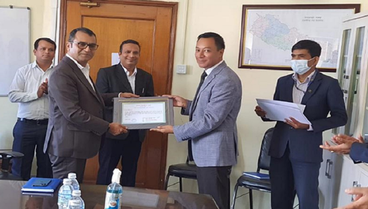 छ मर्चेन्ट बैंकरलाई कोष व्यवस्थापकको काम गर्ने अनुमति