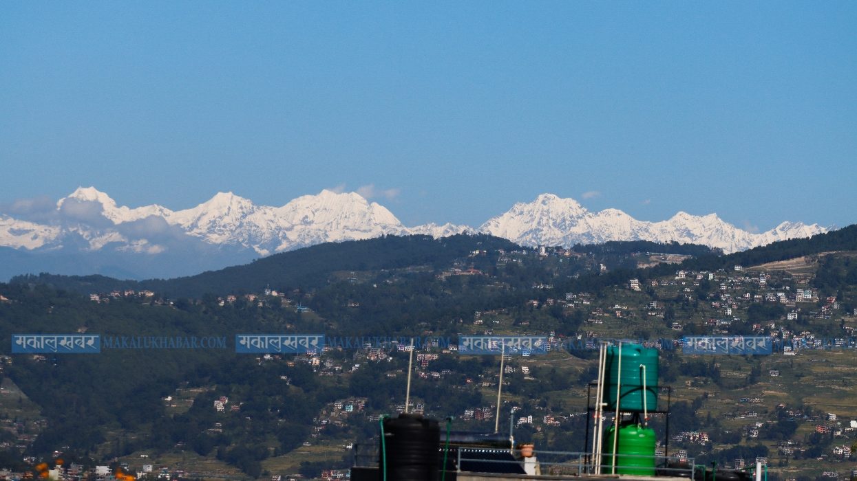 छायाे शरदीय माैसम, देखिए चहकिला हिमाल (तस्बिरहरू)