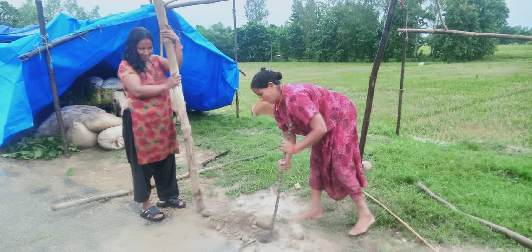 कैलालीका बाढी पीडितको बिचल्ली, राहतको पर्खाइमा