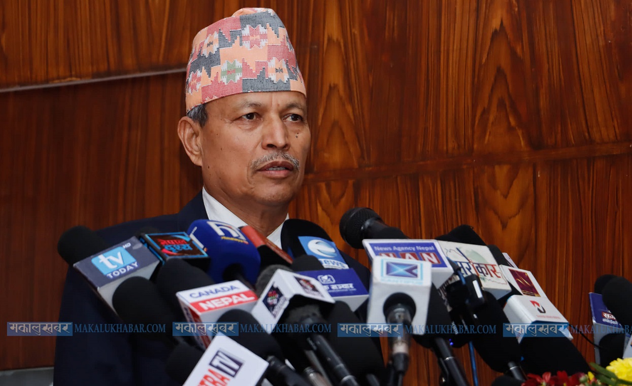 प्रचण्डकै शैलीमा ओलीमाथि खनिए भीम रावल