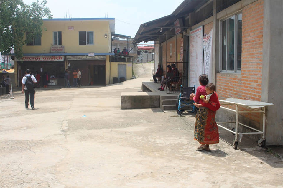 ड्युटीमा रहेका डाक्टरमाथी कुटपिट