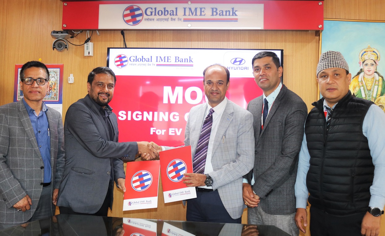 ग्लोबल आईएमई बैंक र लक्ष्मी इन्टरकन्टिनेन्टलबीच विद्युतीय सवारी कर्जासम्बन्धी समझदारी