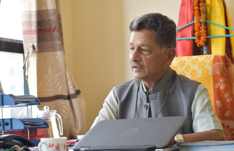 ऊर्जा मन्त्रीविरुद्ध लेखेपछि विद्युत् नियमन आयोगका अध्यक्षलाई सोधियो स्पष्टीकरण
