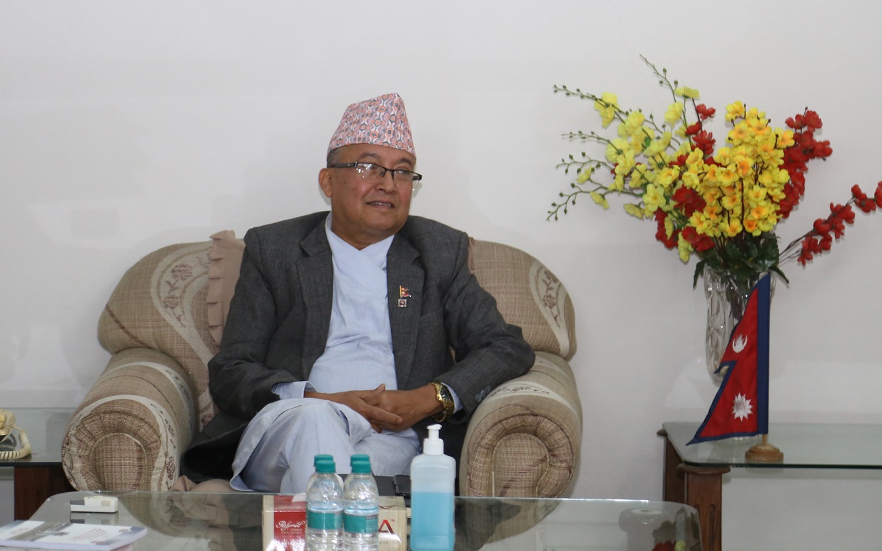 पद र पैसाकाे प्रलोभन नदिई दल र उम्मेदवारले चुनाव जित्नुपर्छ : थपलिया (अन्तर्वार्ता)