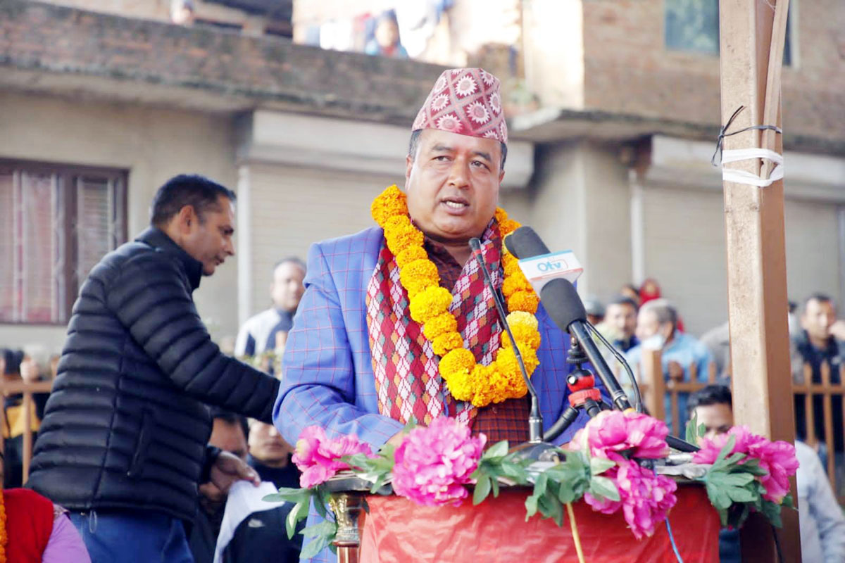 केपी ‘बा’ र म भएपछि भक्तपुरका जनताले चिन्ता गर्नु पर्दैन : महेश बस्नेत