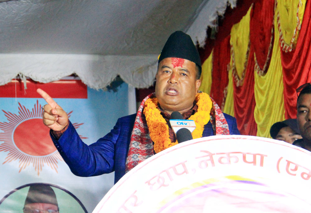 भक्तपुर २ मा महेश बस्नेतको अग्रता