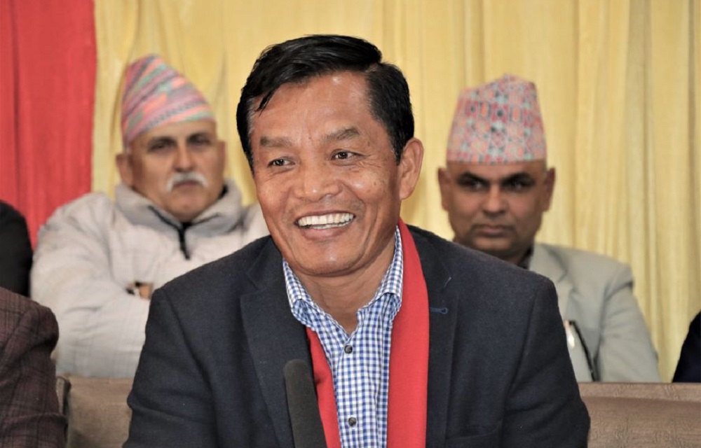 कास्की १ : एमालेका मनबहादुर गुरुङ विजयी