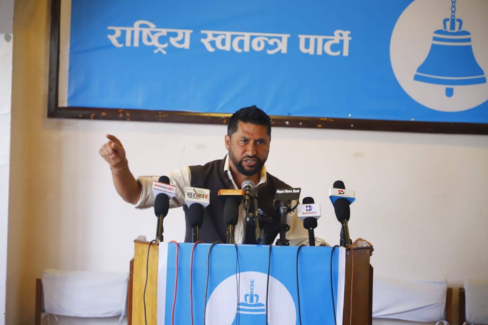 रवि लामिछानेको वाचा : प्रत्येक वडामा संसदीय सेल, चितवन-२ मा ‘हेलो रवि’