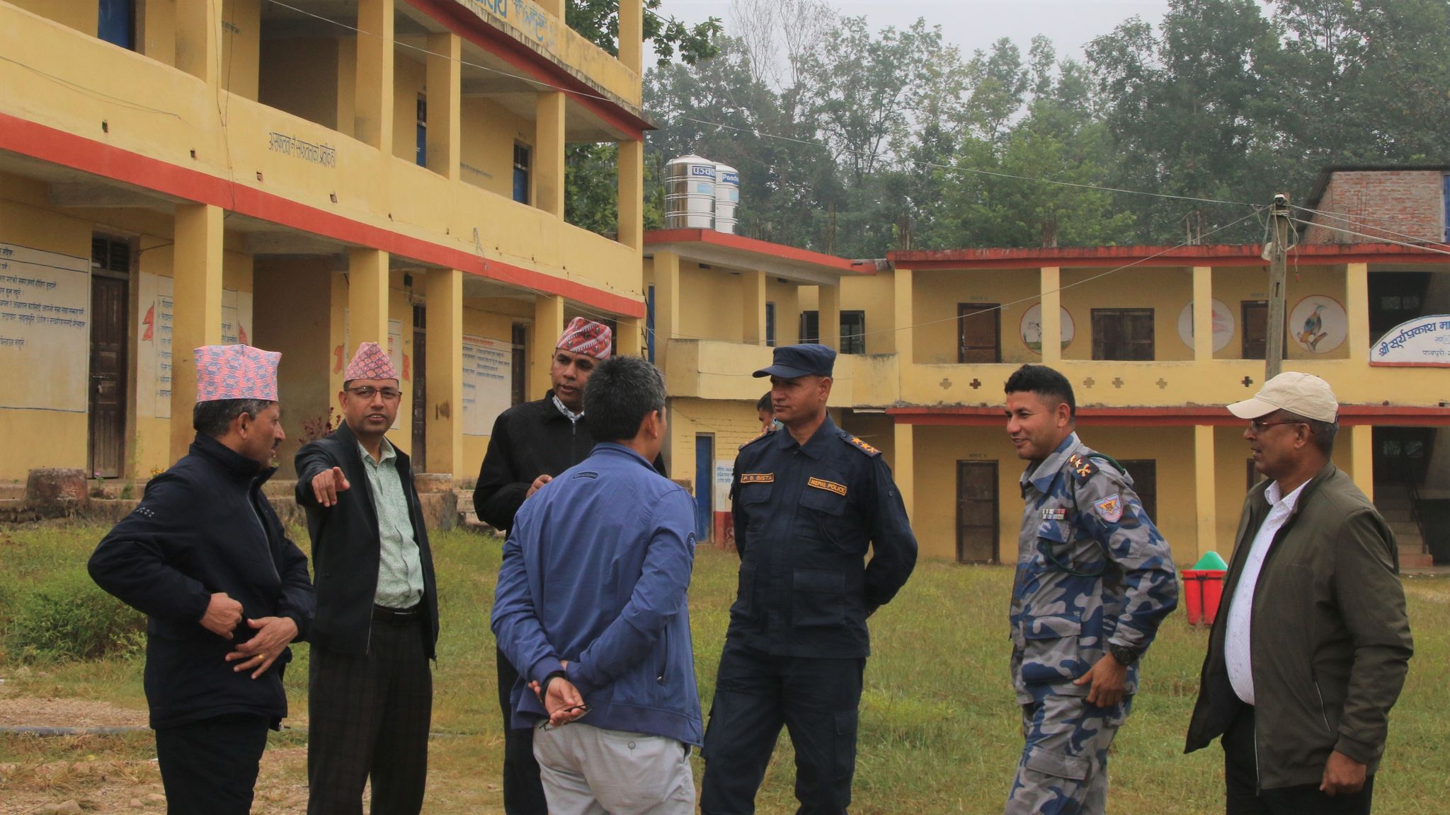 सुर्खेतका विभिन्न मतदान केन्द्रहरूको संयुक्त अनुगमन
