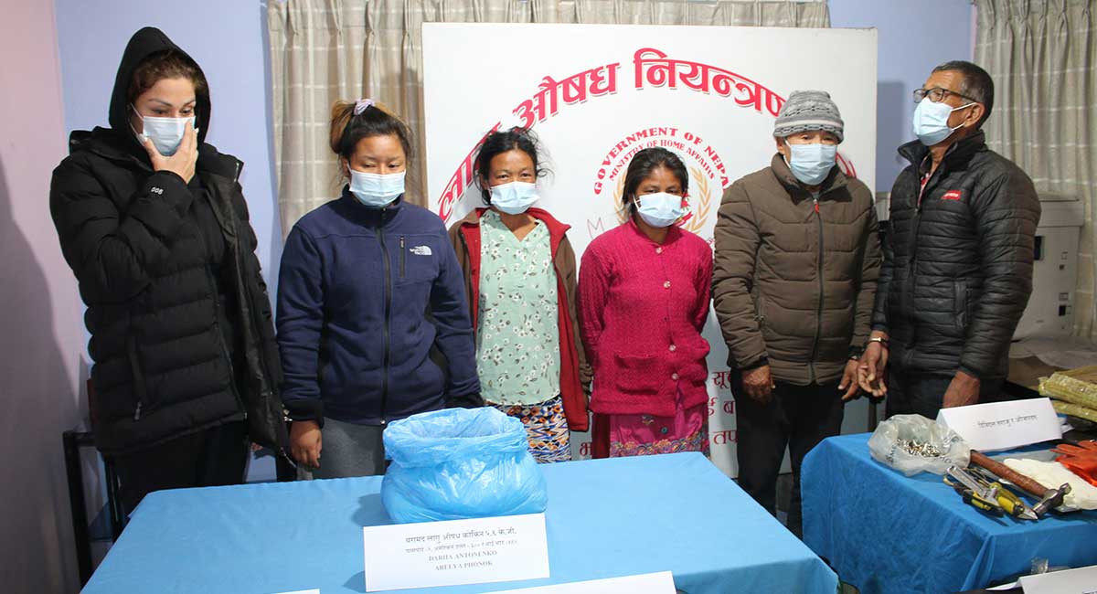 विदेशी महिला लागूऔषध तस्करीमा…