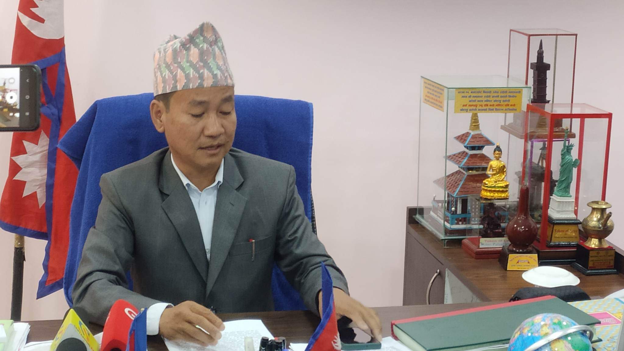 मेयर हर्कविरुद्ध दलहरूले भने- ‘मपाईंतन्त्री, दम्भी र उद्दण्ड अधिनायकवादको उदय’ 