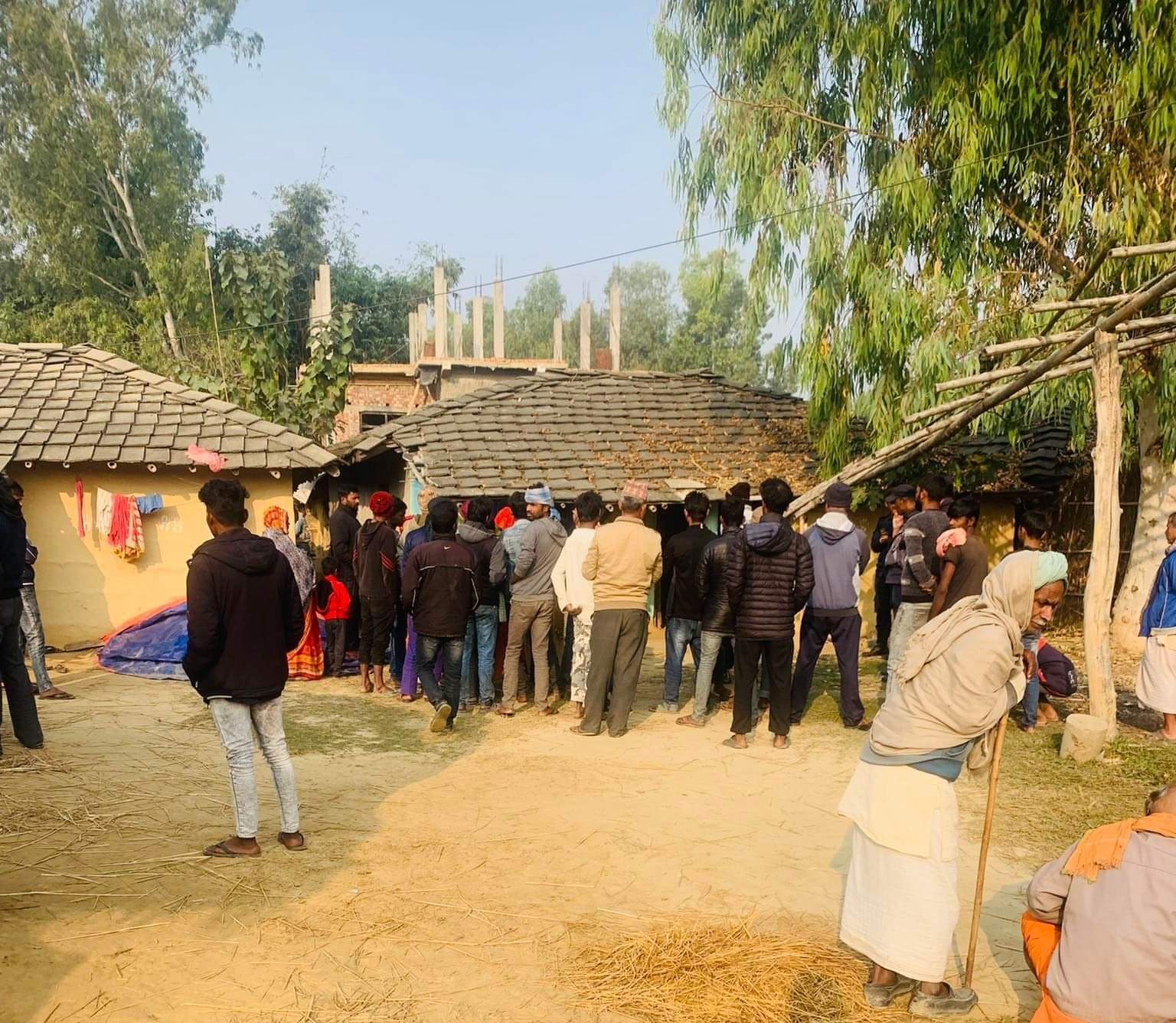 सुतेकै अबस्थामा बञ्चरोले हानेर श्रीमतीको हत्या गर्ने विरेन्द्र पक्राउ