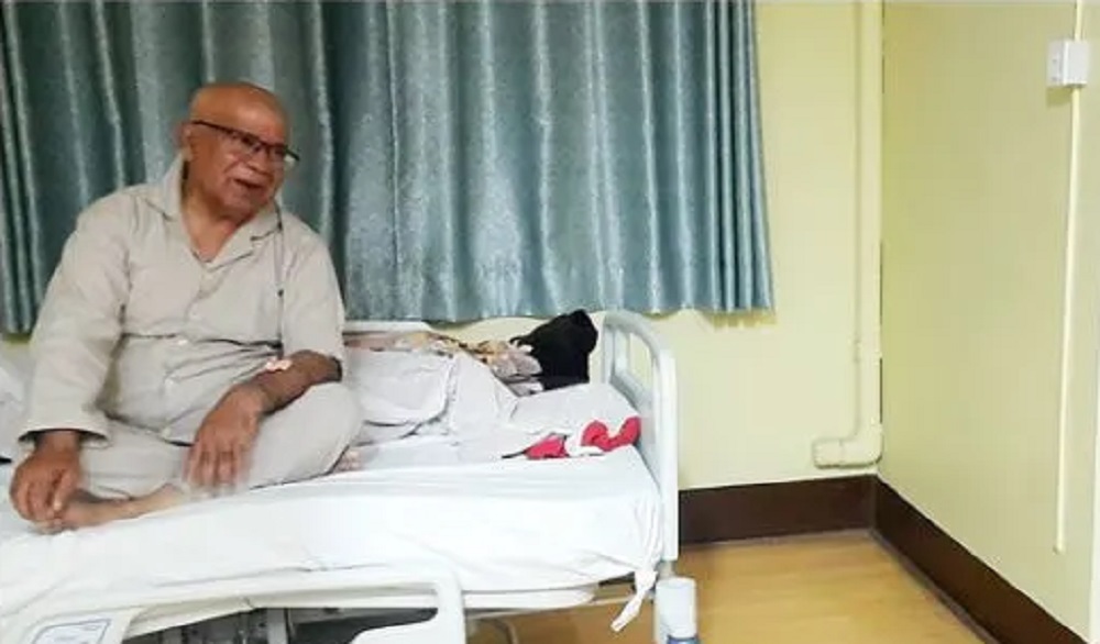 शपथ लिन अस्पतालबाट नयाँ बानेश्वर जाँदै माधव नेपाल