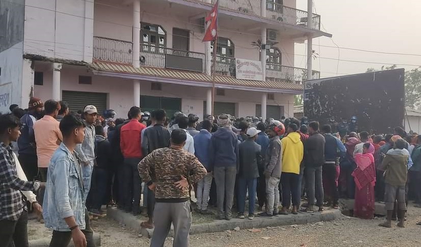 नेहा चौधरी र कुमारी आमा निहारिका पक्राउ