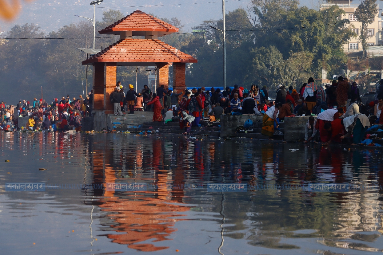 उत्तरगयामा श्राद्ध गर्नेको घुइँचो (तस्बिरहरू)