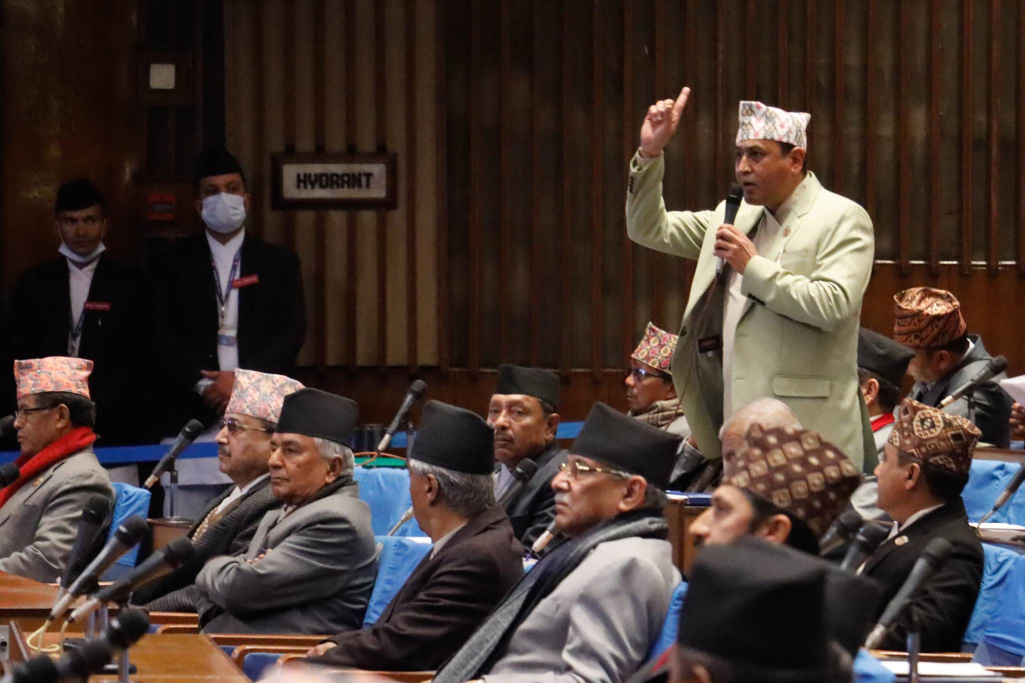 इन्जिनियरिङ सर्भेविना सडक निर्माण गर्न तत्काल बन्द गर्नुपर्छ : रामहरी खतिवडा