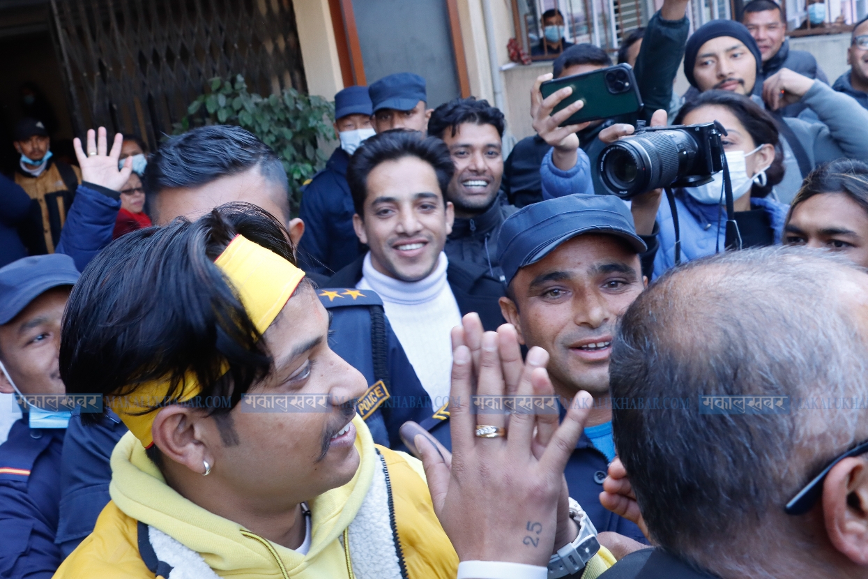 जेलमुक्त हुँदै सन्दीप (तस्बिरहरु)