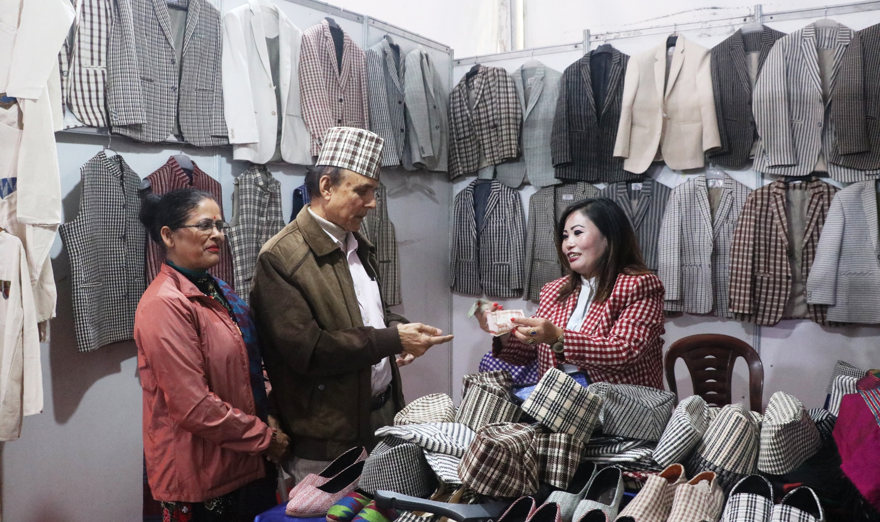 सीताको आँटले सम्भव बन्यो घरेलु कपडाको ब्राण्डिङ र विदेश निर्यात