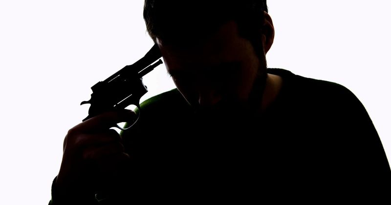 प्रहरी जवान कवीन्द्रले आफैलाई गोली हाने