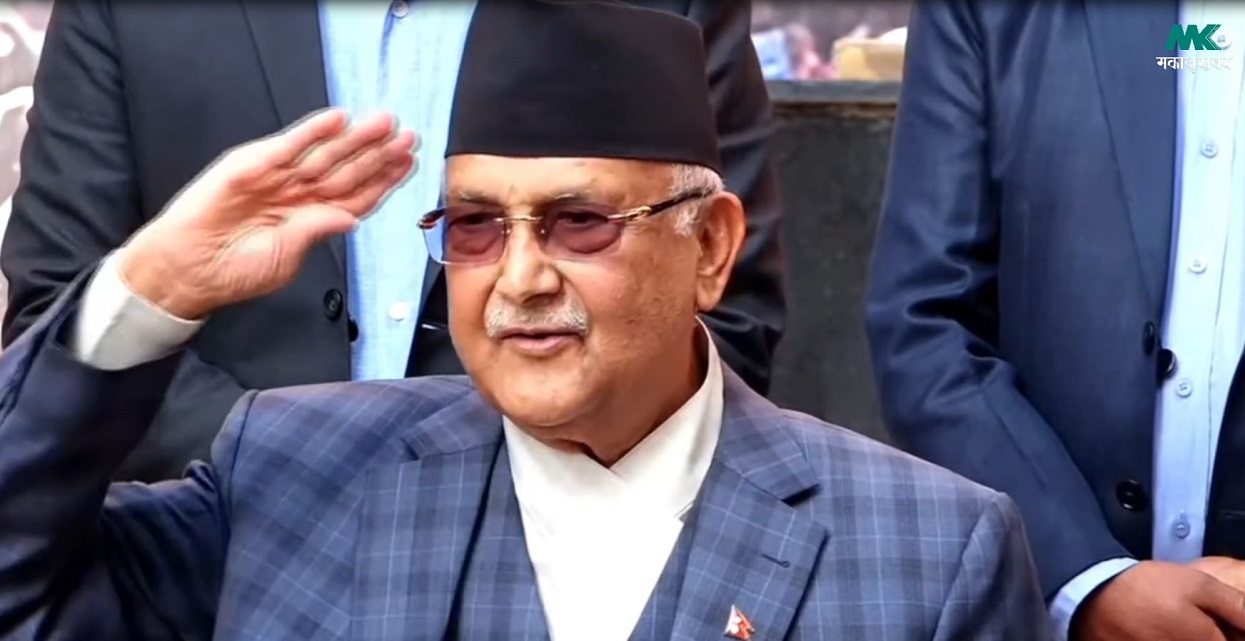 एलिना र समीक्षालाई ओलीको समर्थन, भने- ‘साहसी छोरीहरू’