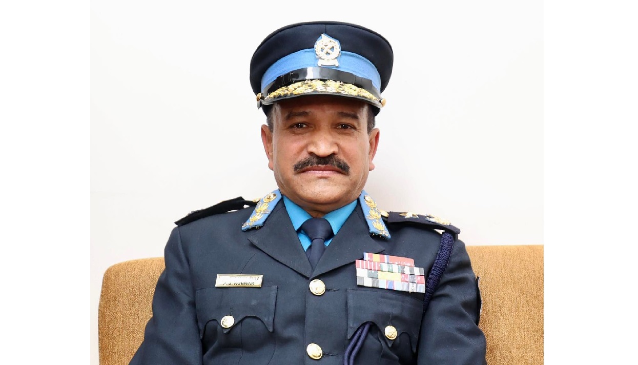 २७ वर्ष पछि परेका कुँवरले ९ महिनामा बनाए आईजीपीको बाटो