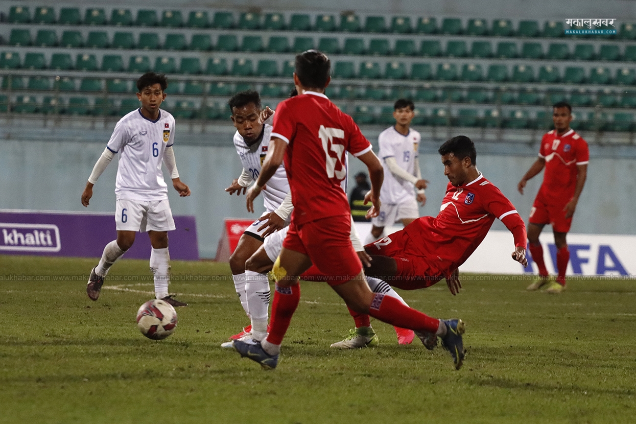थ्री नेसन्स कप : पहिलाे हाफ सकिँदा नेपाल र लाओस १-१ गोलको बराबरीमा