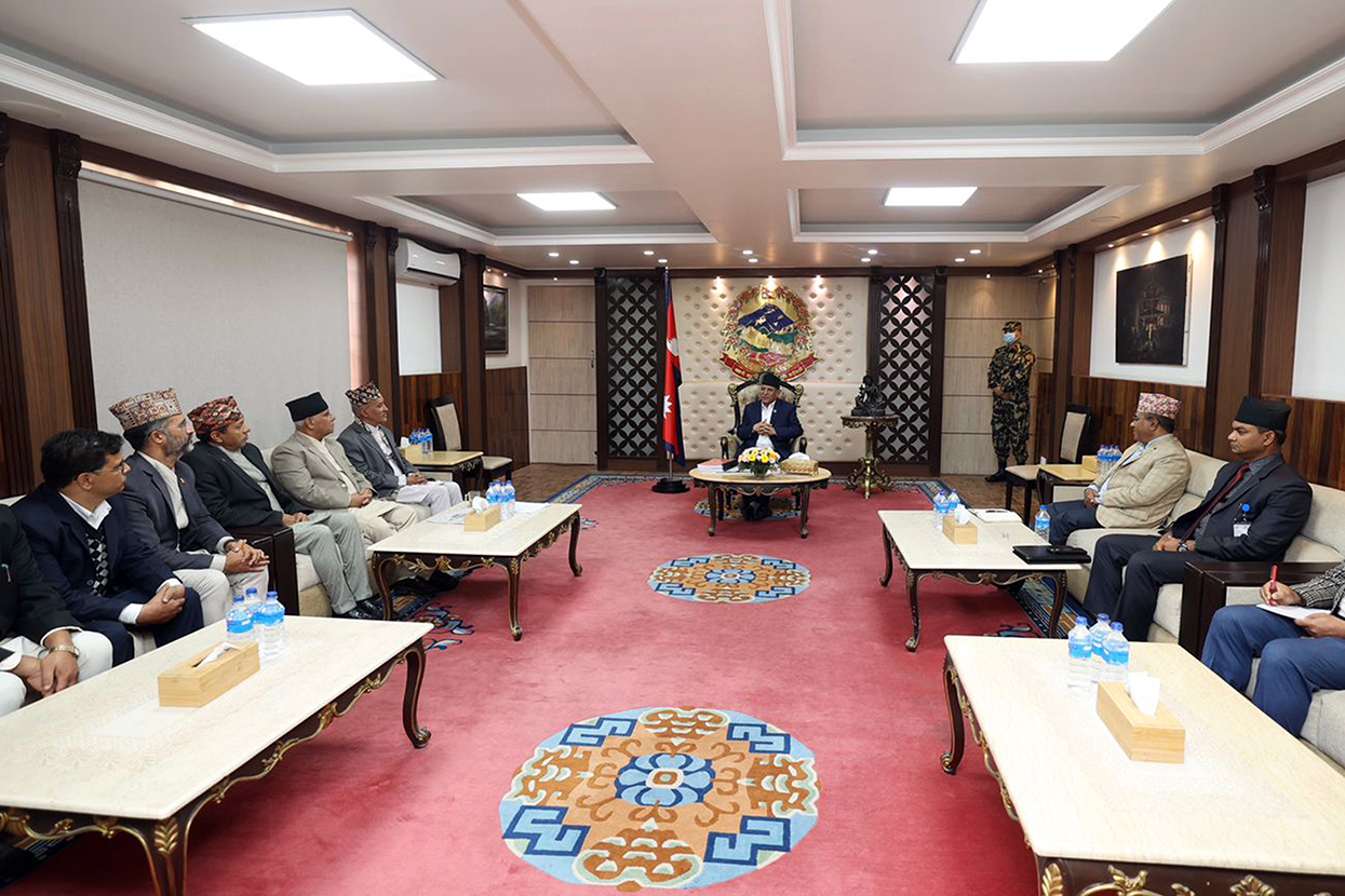आवश्यकताअनुसार कर्मचारीको तलबमा पुनर्विचार गर्न आवश्यक छ : प्रधानमन्त्री दाहाल