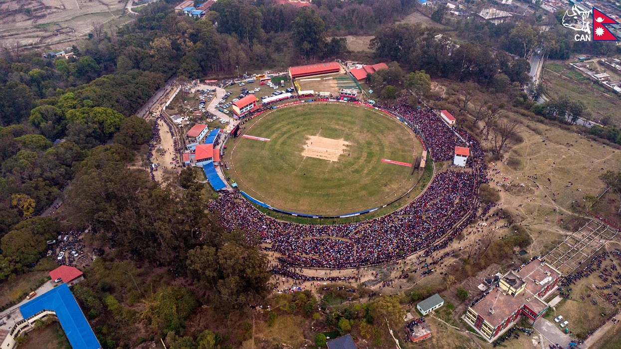 खराव प्रकाशका कारण अम्पायरले रोके खेल, नेपाल डीएल प्रणालीमा २ रनले अगाडि