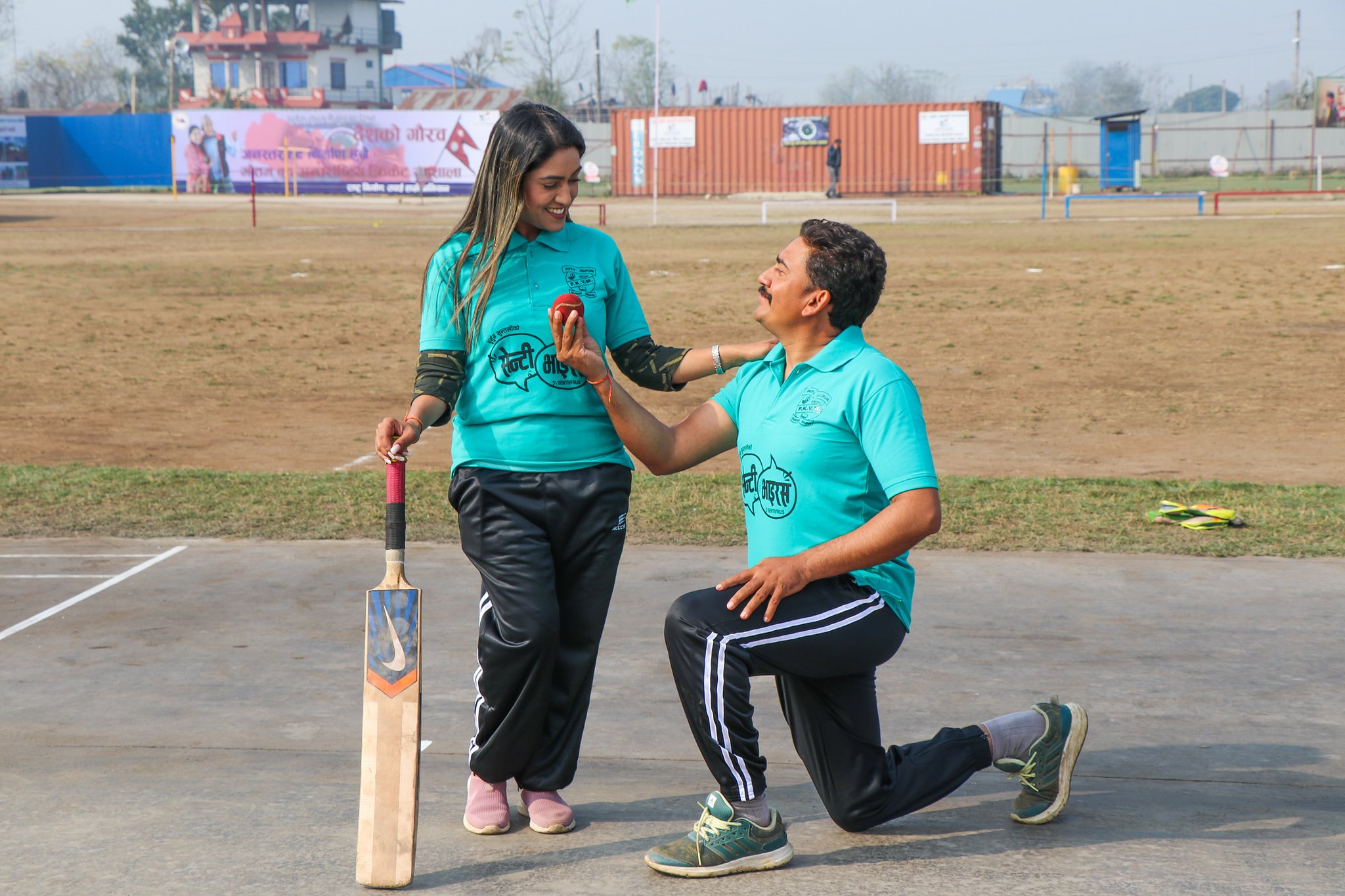 धुर्मुसपछि सुन्तलीको बिलौना- ‘इनबक्समा नग्न तस्बिरहरू आए, तुच्छ गालीको वर्षात भयो’