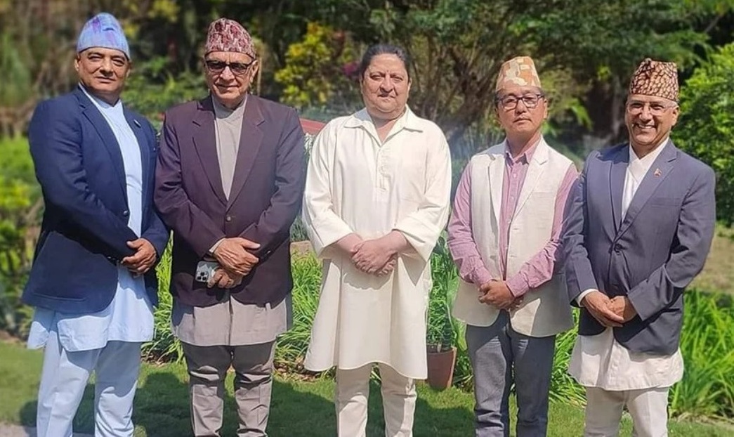 पूर्व राजा ज्ञानेन्द्र शाह र राप्रपाका शीर्ष नेताहरुबीच भेटवार्ता