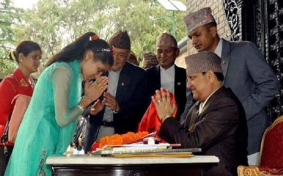 सविता आचार्यको भविष्यवाणी- नेपालमा चाँडै राजसंस्था आउँछ