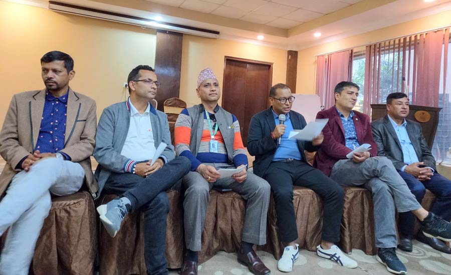 पोखराका पर्यटन व्यवसायी भन्छन्- हामी विस्थापित हुने बेला भयो, सरकारले वास्ता गरेन