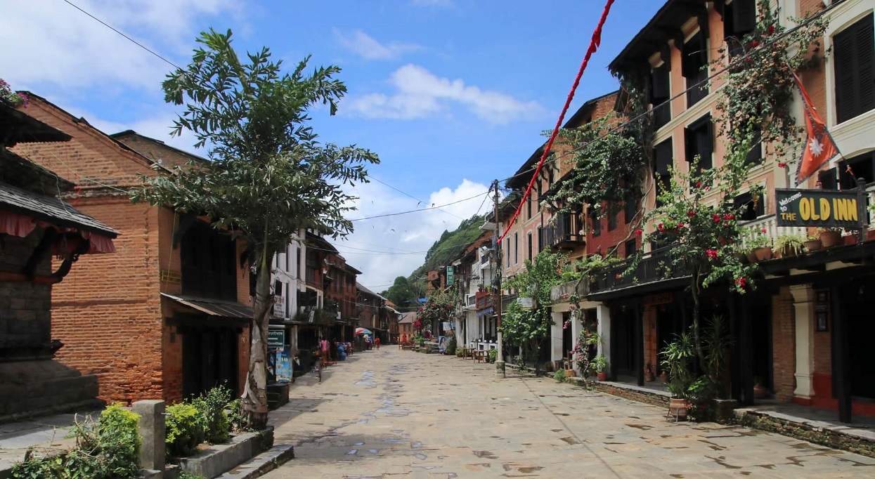 नयाँ वर्षमा बन्दिपुर पुग्ने पहिलो पर्यटकलाई प्रत्येक होटलले १ रुपैयाँमै बास दिने