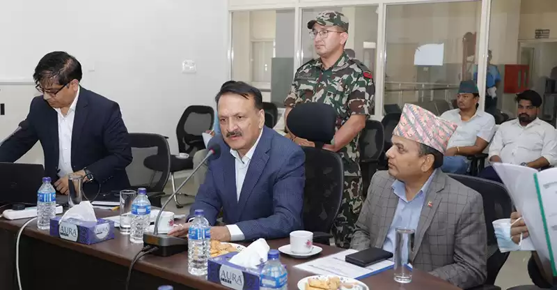 इमानदार भएर काम गर्न भन्सार कर्मचारीलाई अर्थमन्त्रीको निर्देशन