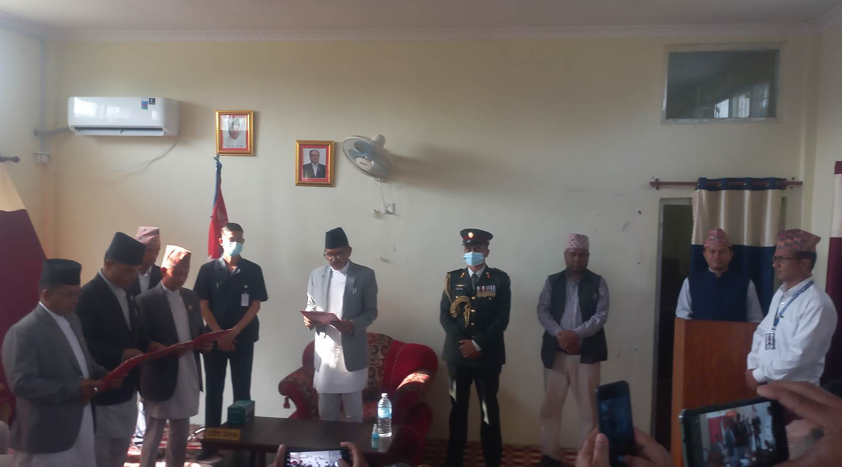 सुदूरपश्चिम प्रदेश सरकार विस्तार, नवनियुक्त मन्त्रीहरूले लिए शपथ
